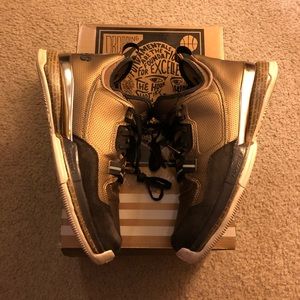 adidas D Lillard 1 BHM - Gold/Brown - Size 9.5